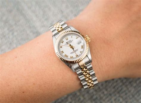 rolex mini donna|A Modern Take On The Lady.